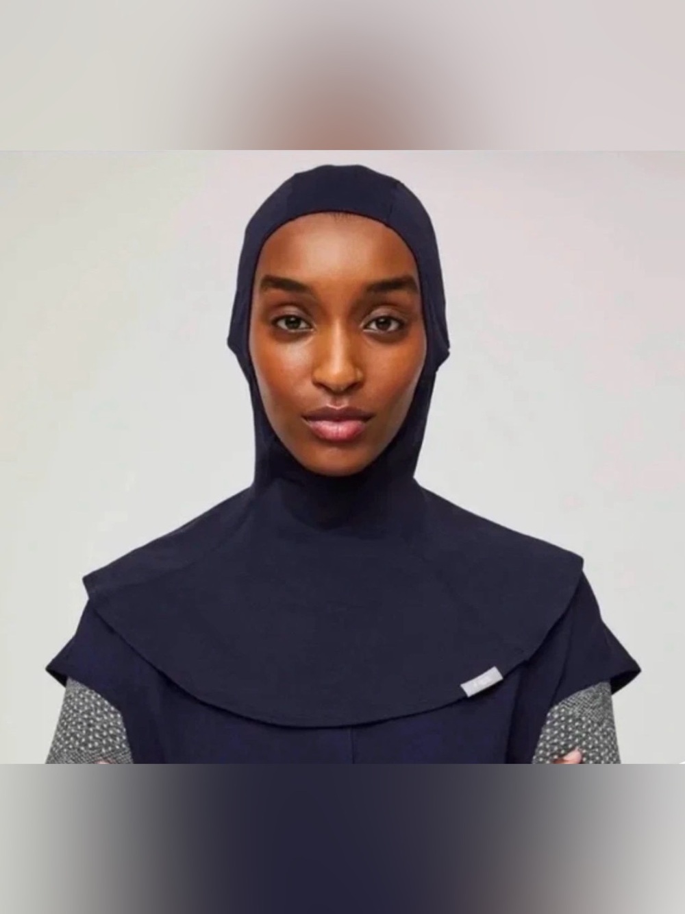 FIGS Women’s Hijab - Navy Size M/L BUNDLE
